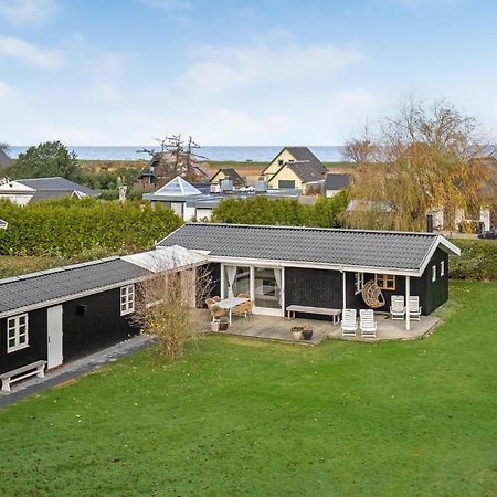 Lovely Home In Otterup With Kitchen Exterior foto