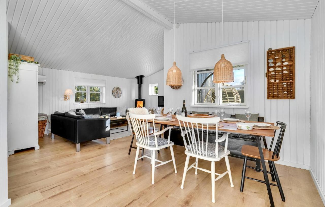 Lovely Home In Otterup With Kitchen Exterior foto